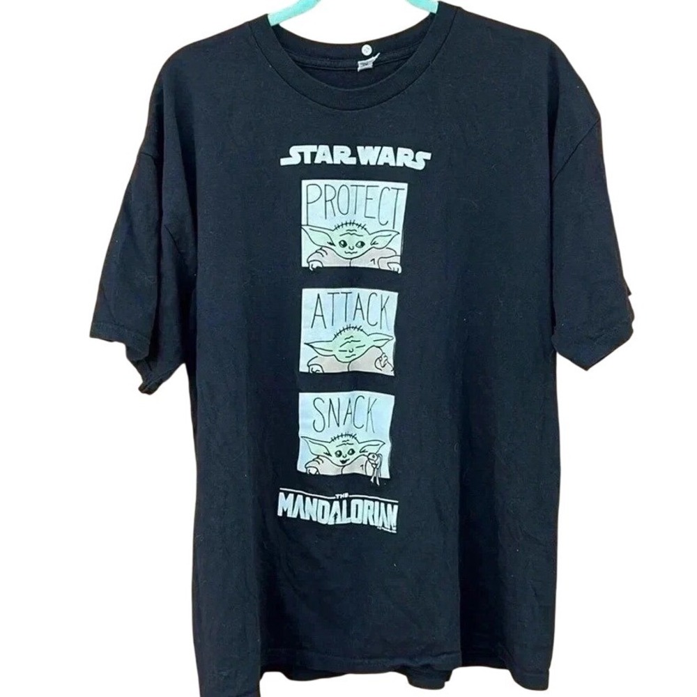 Star‎ Wars The Mandalorian Baby Yoda Grogu Protect Attack Snack Black T-Shirt XL
